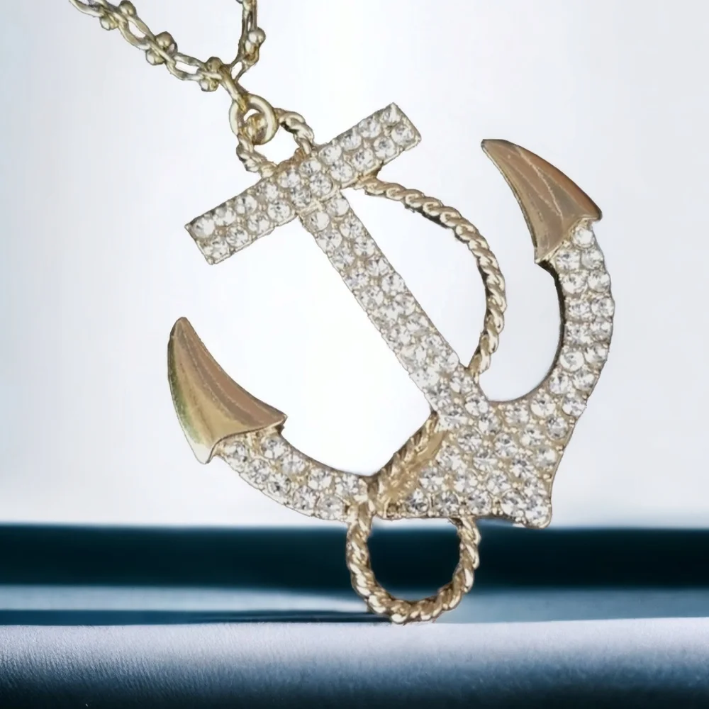 NWT Hand Crafted Rhinestone Anchor Pendant Goldtone Finish Necklace - Picture 1 of 12